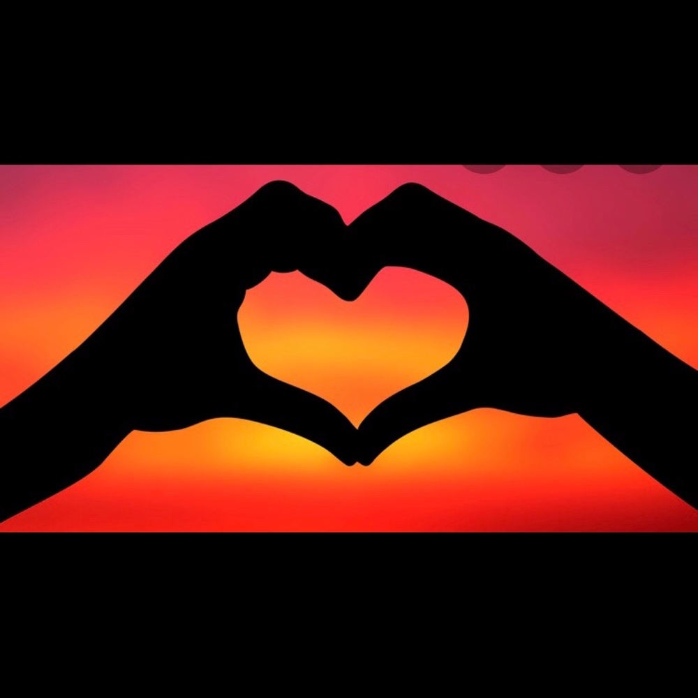 Meet your Posher, Eloina